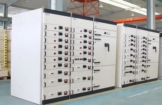 4000A Maksymalny prąd Niskonapięciowe urządzenie przełącznikowe z normami IEC61439-2 i wymiarami obudowy 600x800x2200