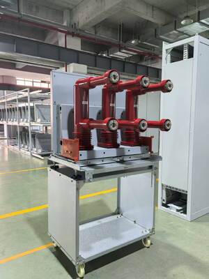 Prąd znamionowy 630 A Wyłącznik wysokiego napięcia Prędkość otwarcia 1,445 M s Odległość środkowa między fazami 275 mm przeznaczony do przełączania mocy